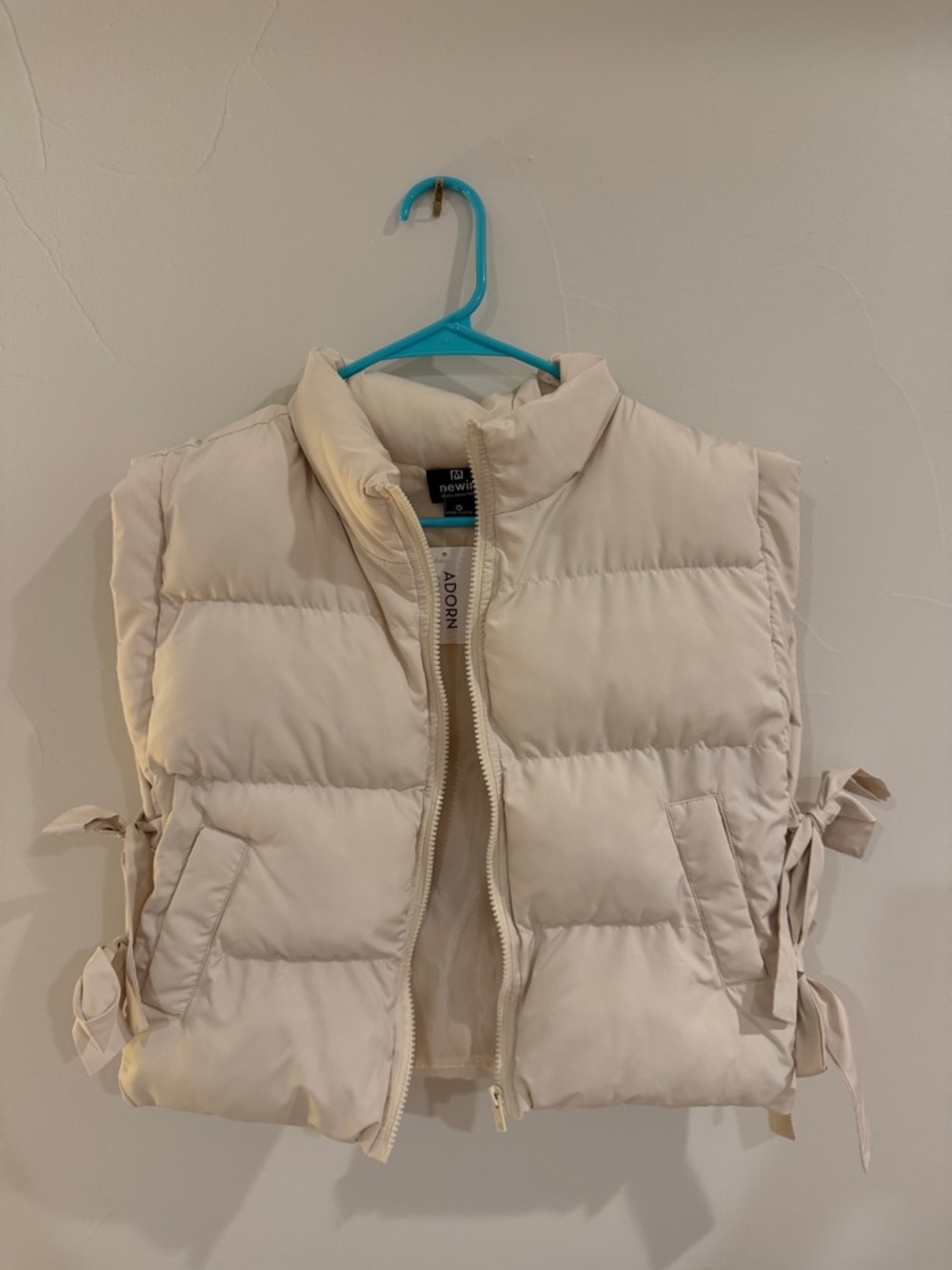 Newin Beige Tie Side Puffer Vest, Size M